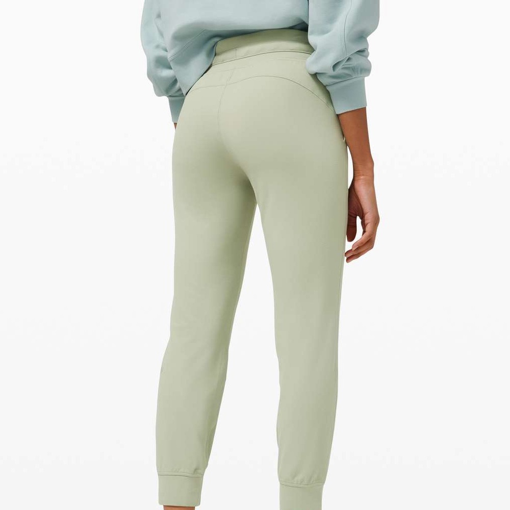 Lululemon ready to rulu jogger pants